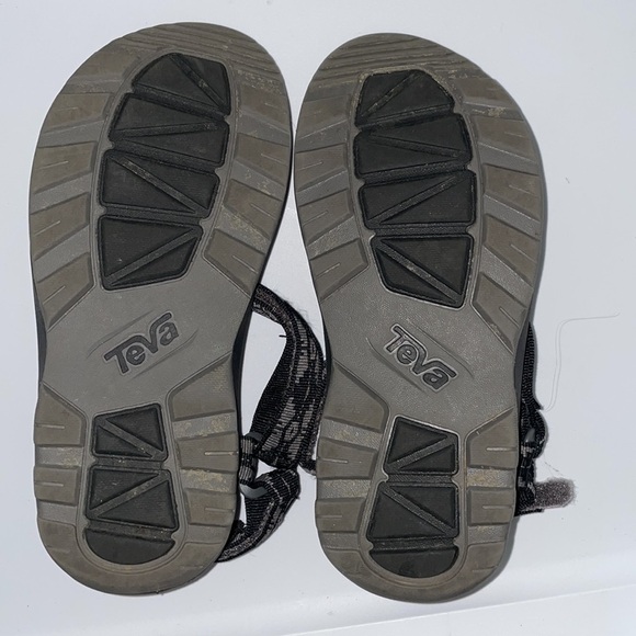Teva Hurricane Big Kids Size 2 Lightweight Outdoor Sandals - Picture 6 of 6